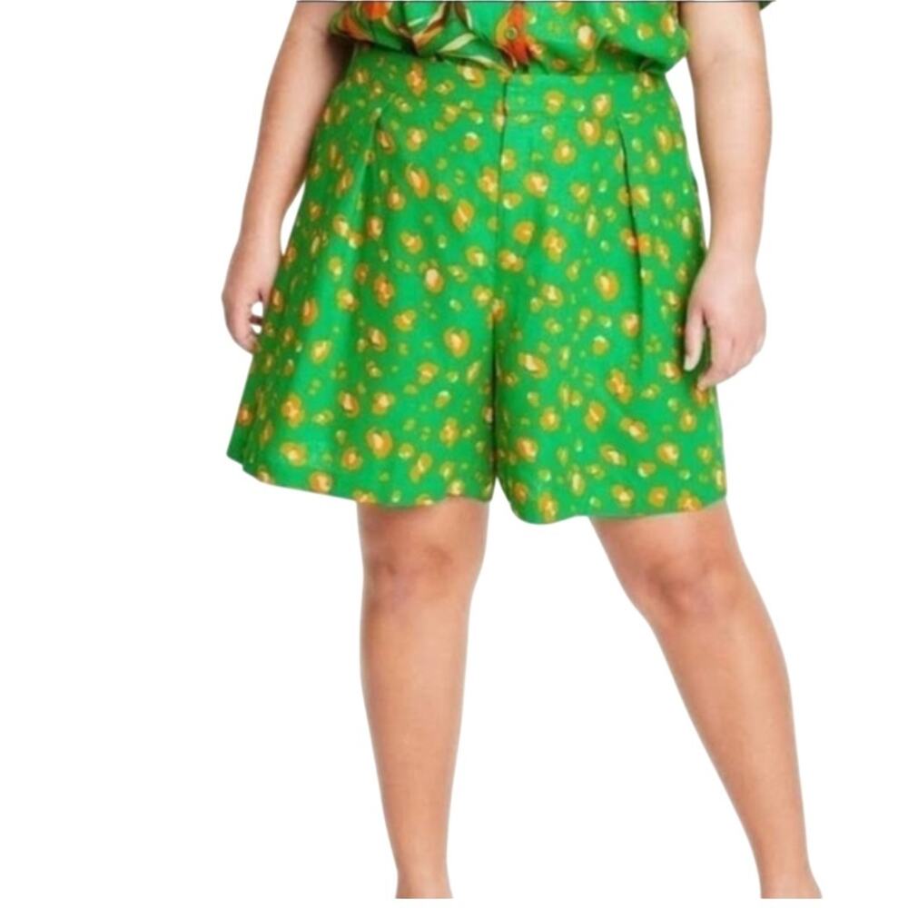 Tabitha Brown Shorts Womens 2X Green Animal Print Bermuda Linen Blend NWT